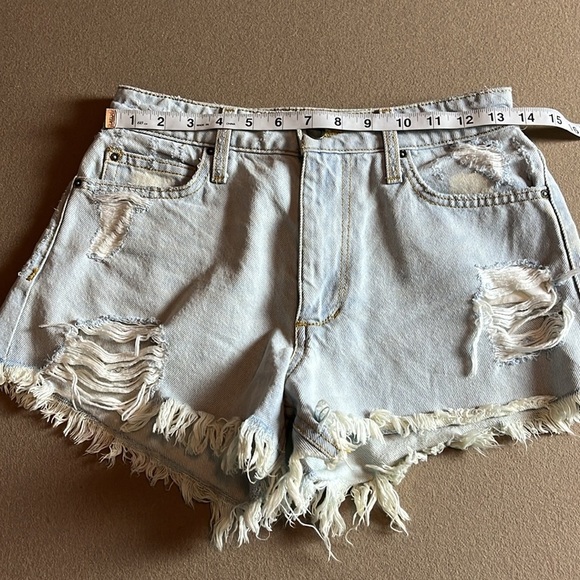 JOES JEANS COLLECTOR'S EDITION
THE CHARLIE - high rise denim short - Size 27 - Picture 11 of 14